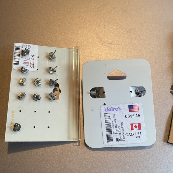 Pierced earrings Claire’s 6 pair - Picture 2 of 2